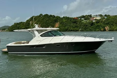 Key Features of the 36 Tiara Yachts